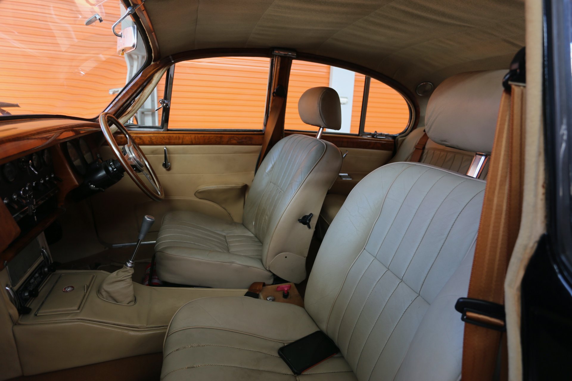 1961 JAGUAR MARK II MANUAL SALOON