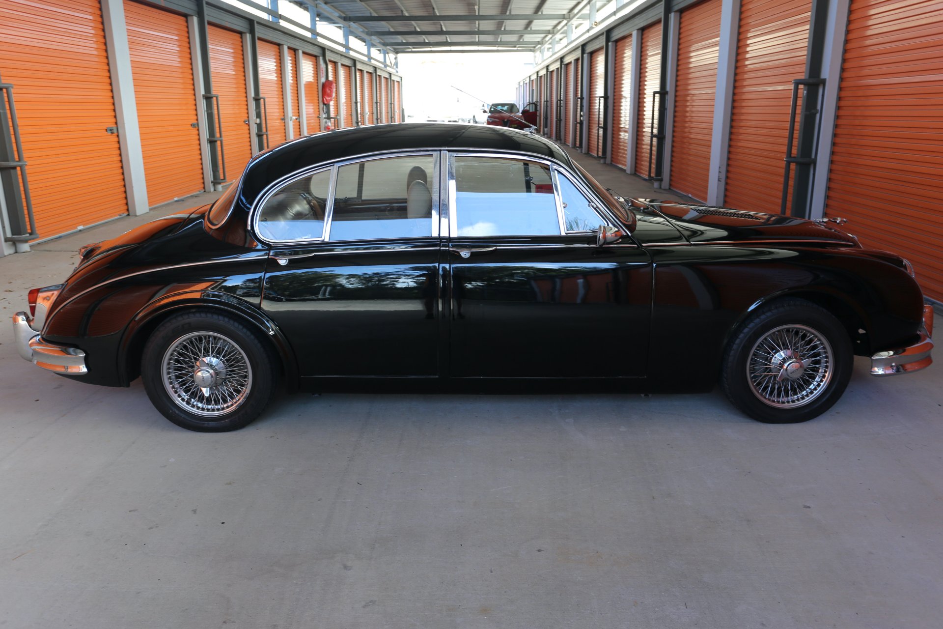 1961 JAGUAR MARK II MANUAL SALOON