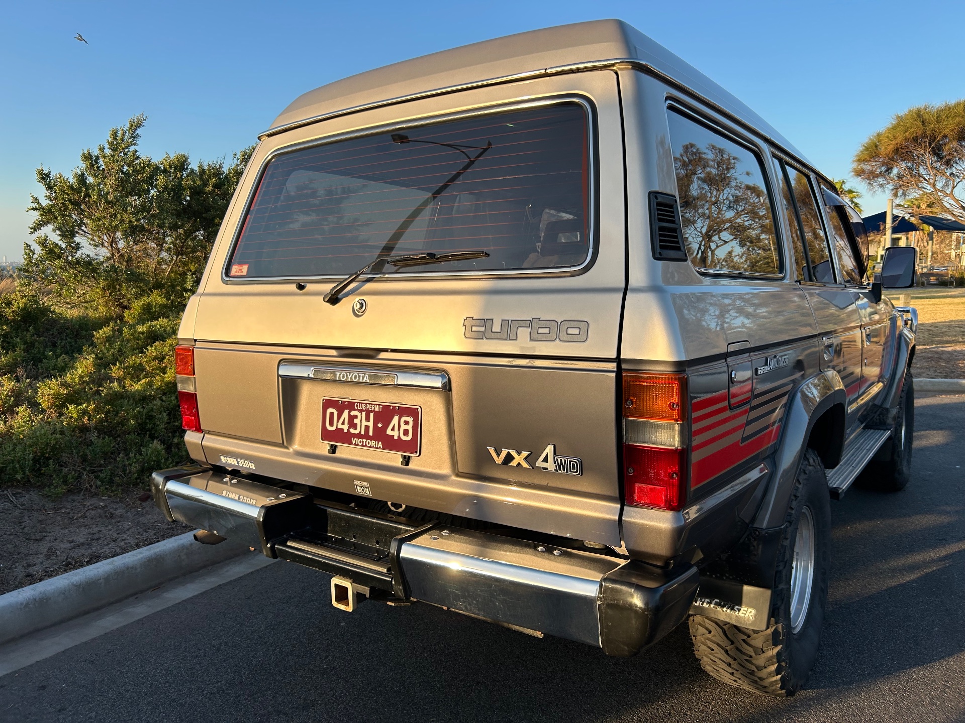 1988 TOYOTA LANDCRUISER VX TURBO (4x4) 4 SP AUTOMATIC 4x4 4D WAGON