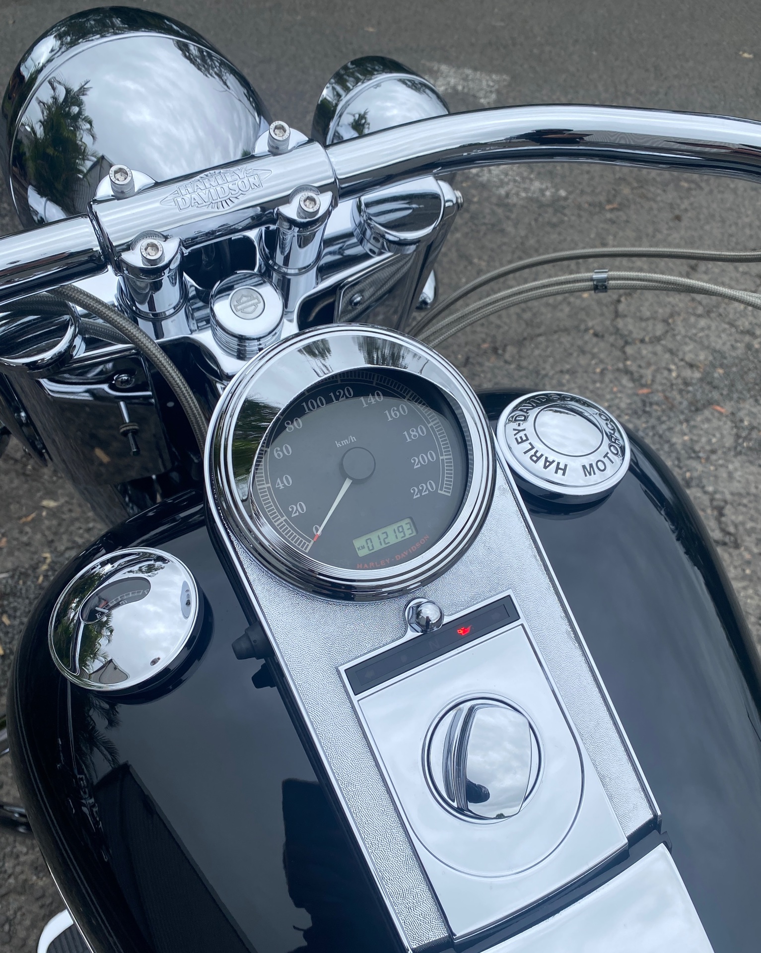 2009 HARLEY-DAVIDSON FLSTN SOFTAIL DELUXE CRUISER