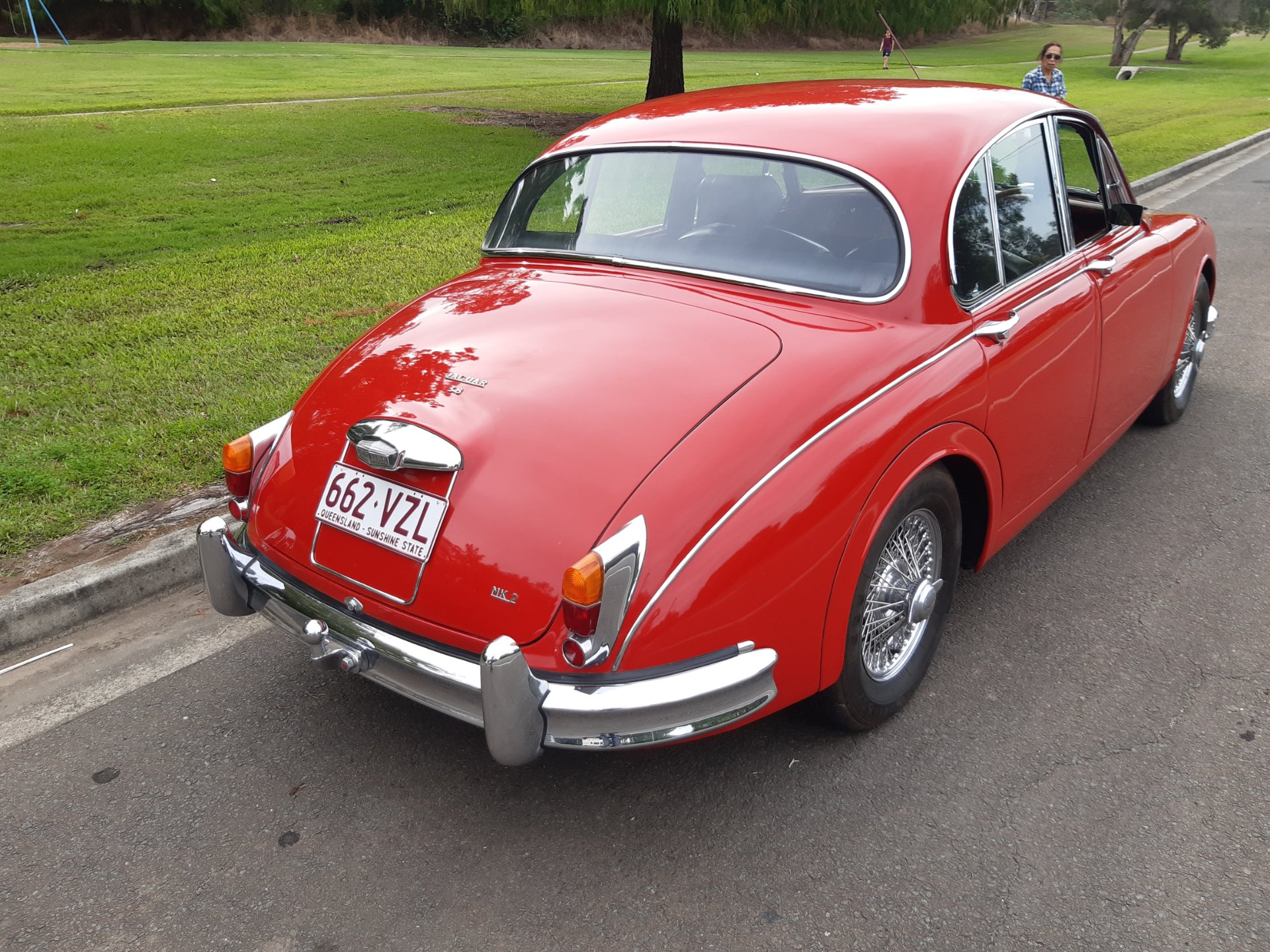 1961 JAGUAR MKII SEDAN