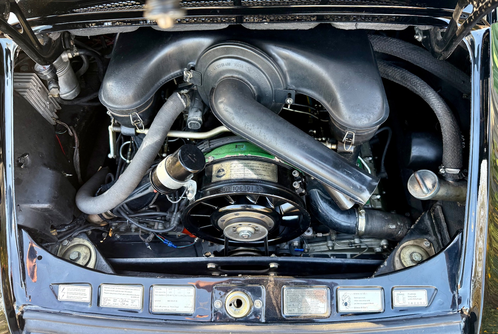 1971 PORSCHE 911 E 2.2 5 SP MANUAL 2D COUPE