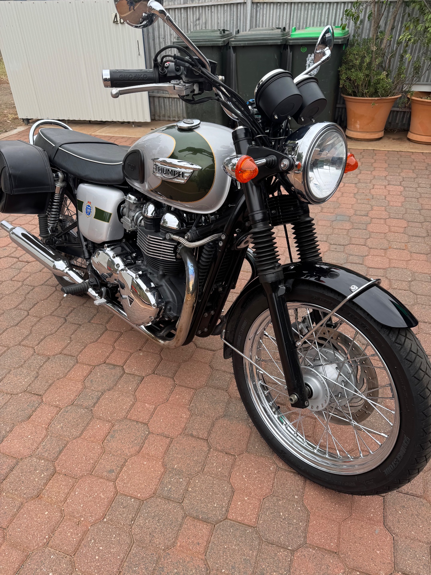 2012 TRIUMPH BONNEVILLE T100 110th ANN. SE ROAD 