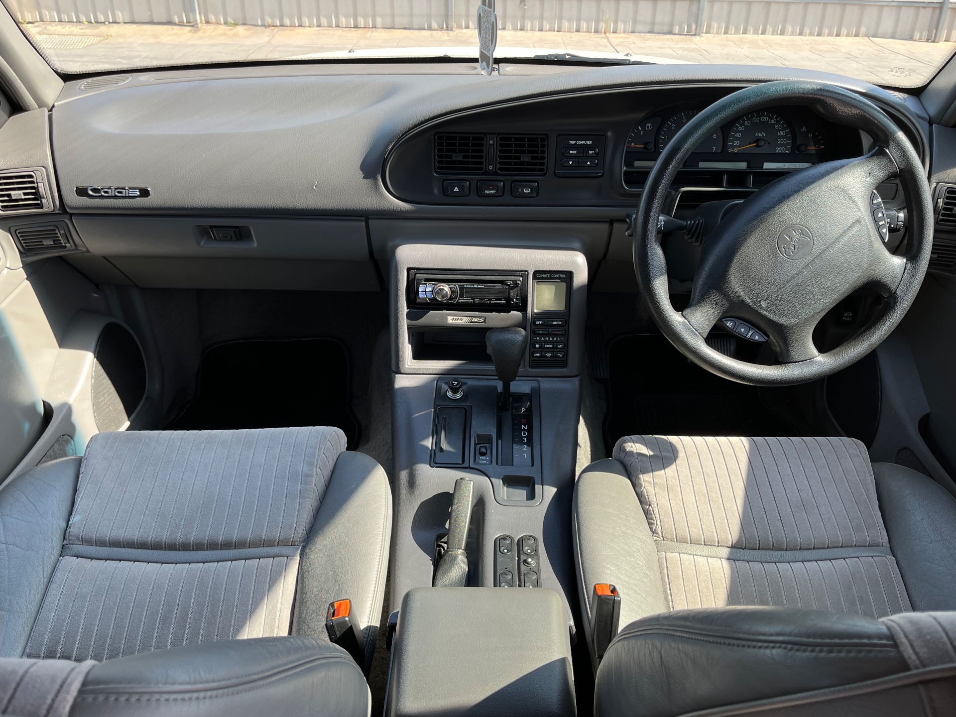 1995 HOLDEN VR CALAIS SERIES 2 V8 SEDAN