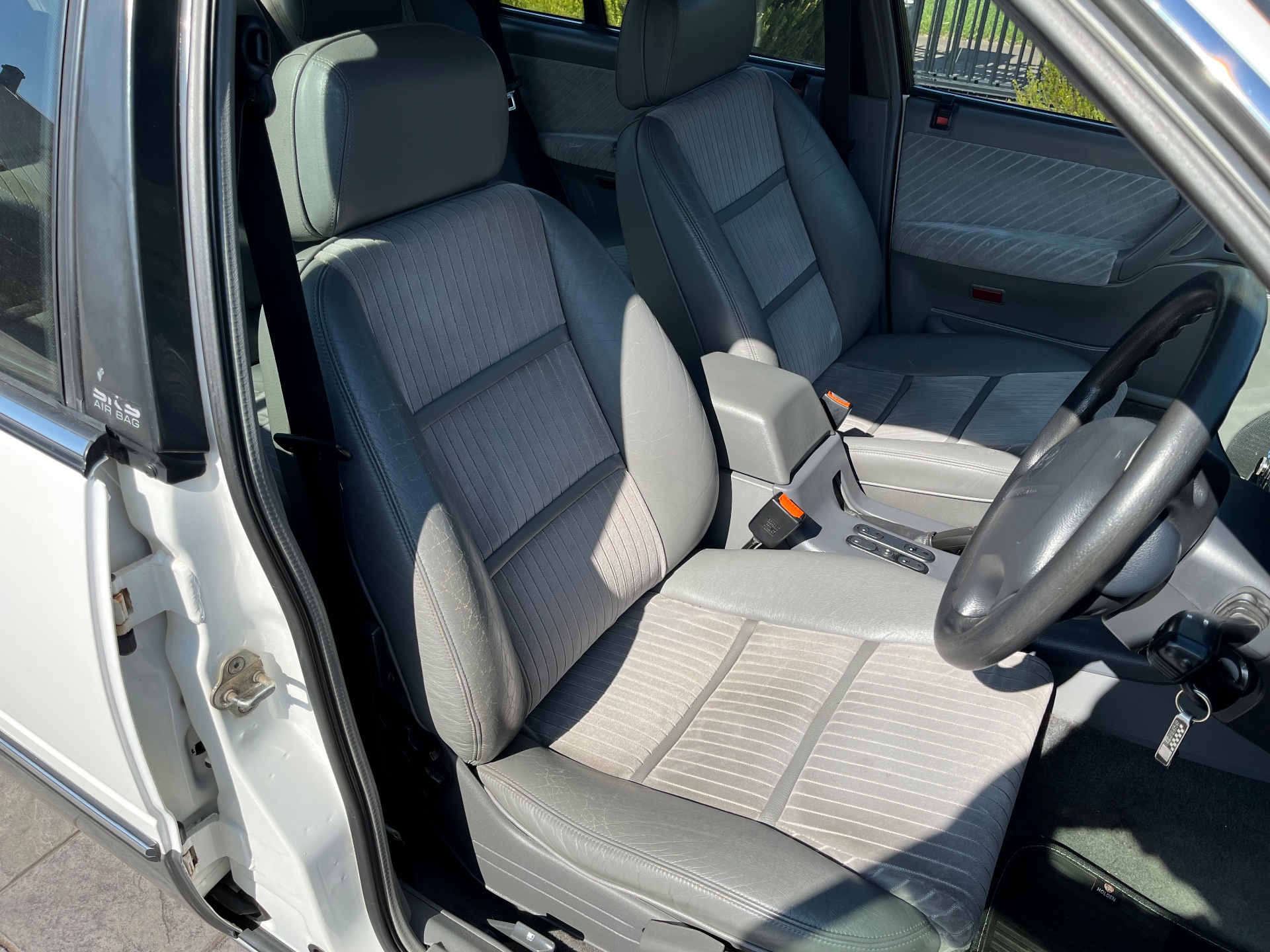 1995 HOLDEN VR CALAIS SERIES 2 V8 SEDAN