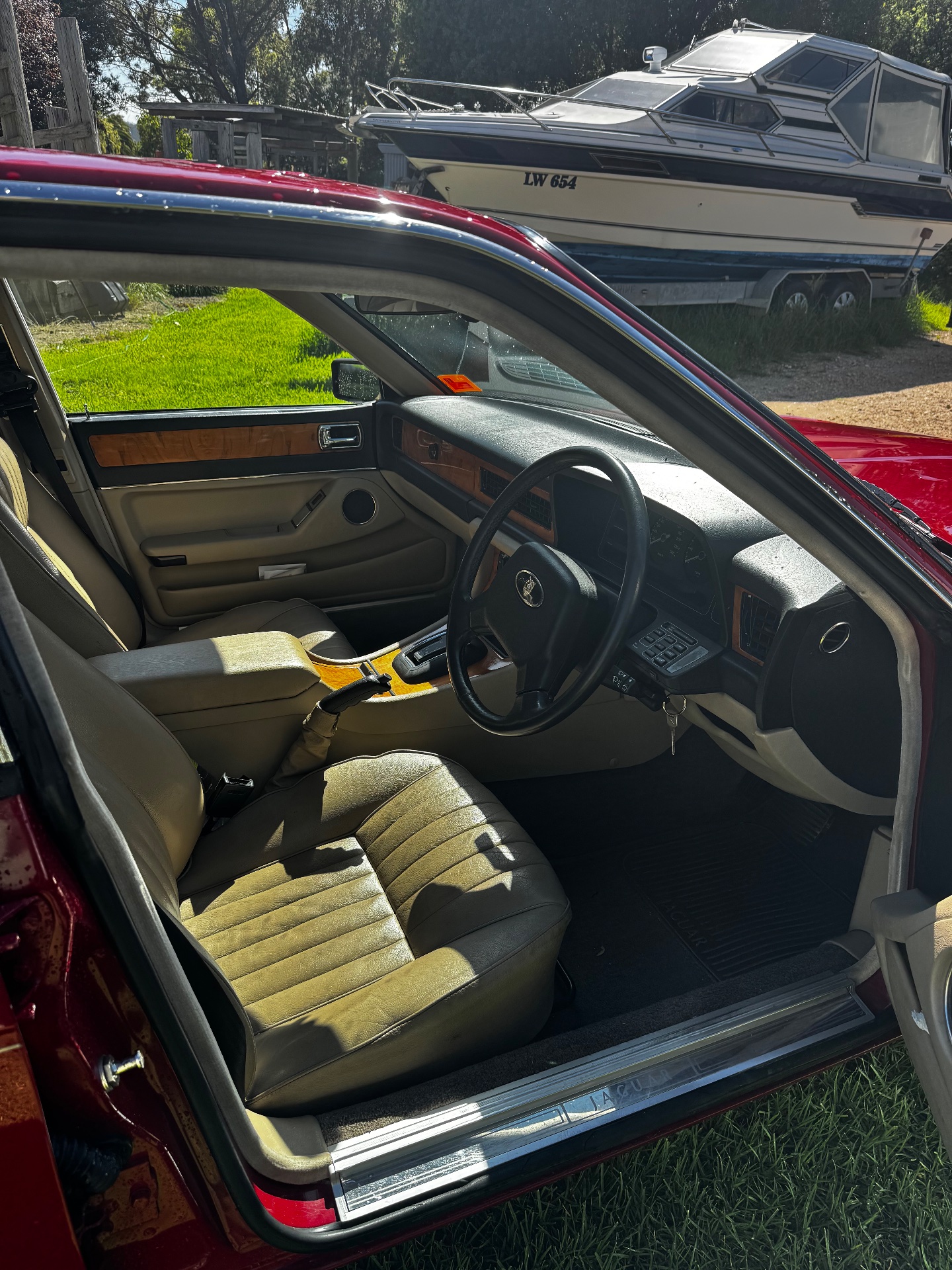 1988 JAGUAR XJ40 4 SP AUTOMATIC 4D SEDAN