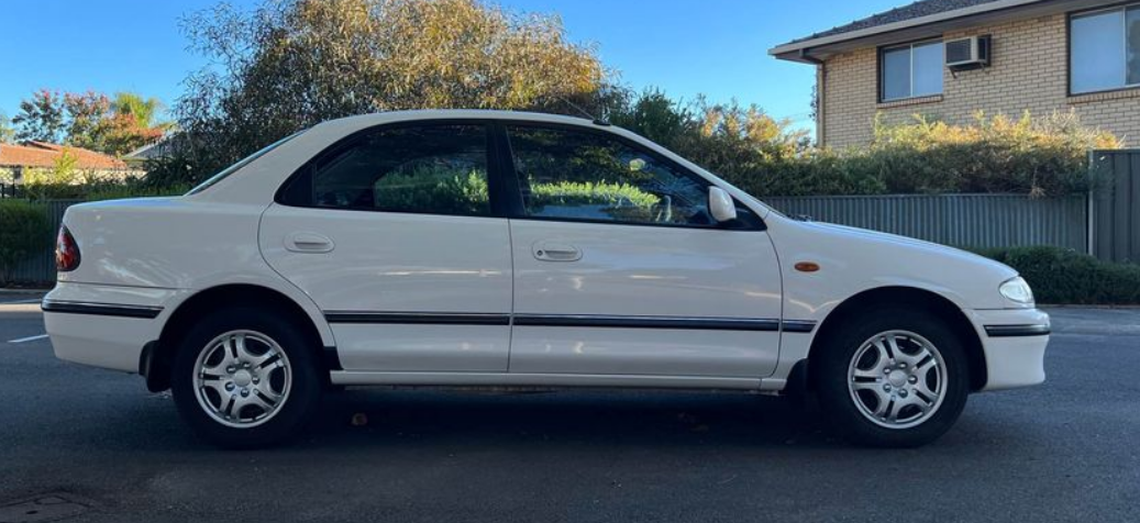 1996 MAZDA 323 PROTEGE 5 SP MANUAL 4D SEDAN 