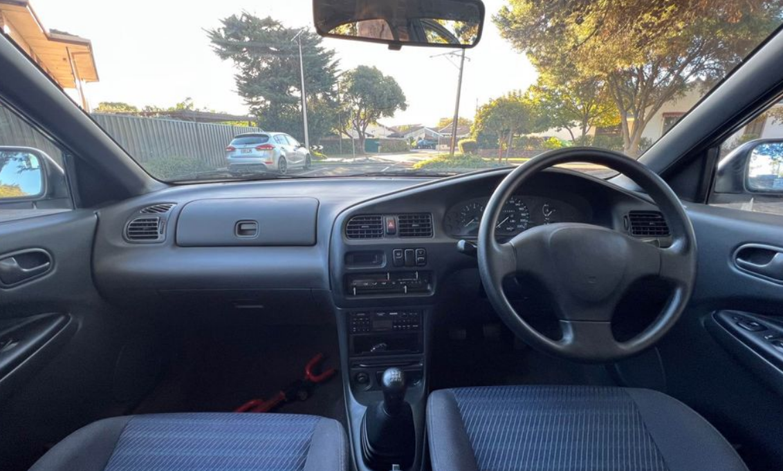 1996 MAZDA 323 PROTEGE 5 SP MANUAL 4D SEDAN