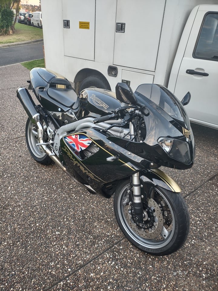 2004 TRIUMPH T955i (DAYTONA 955i) SPORTS