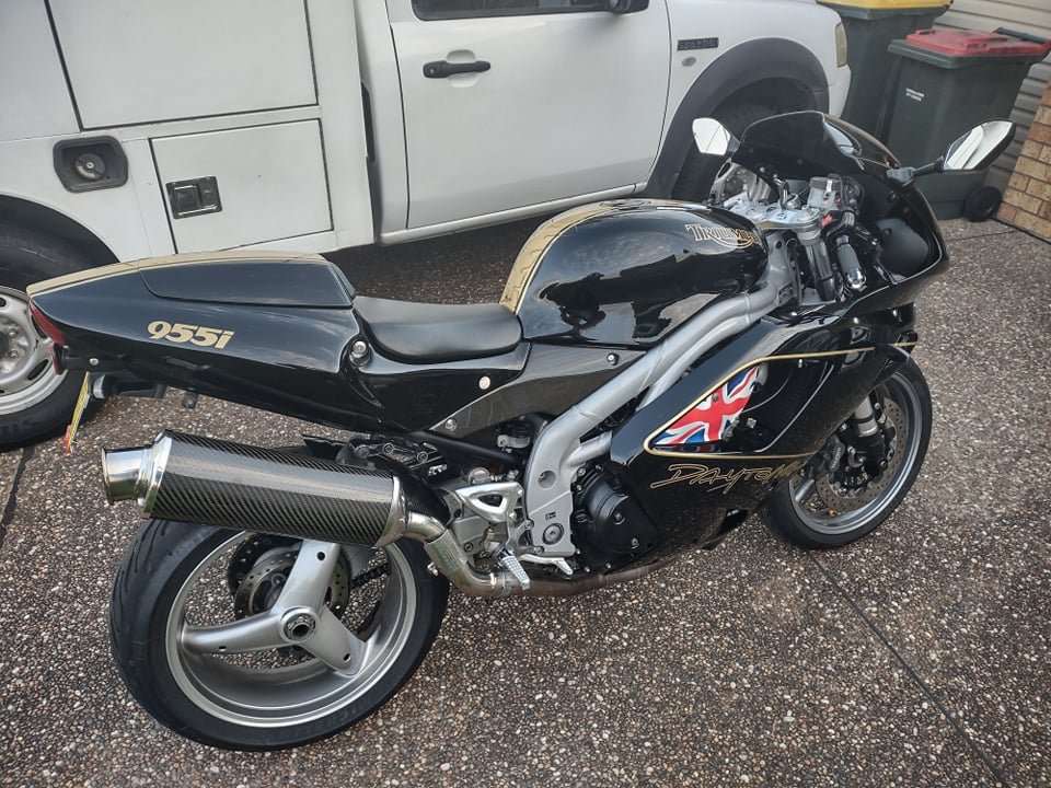 2004 TRIUMPH T955i (DAYTONA 955i) SPORTS