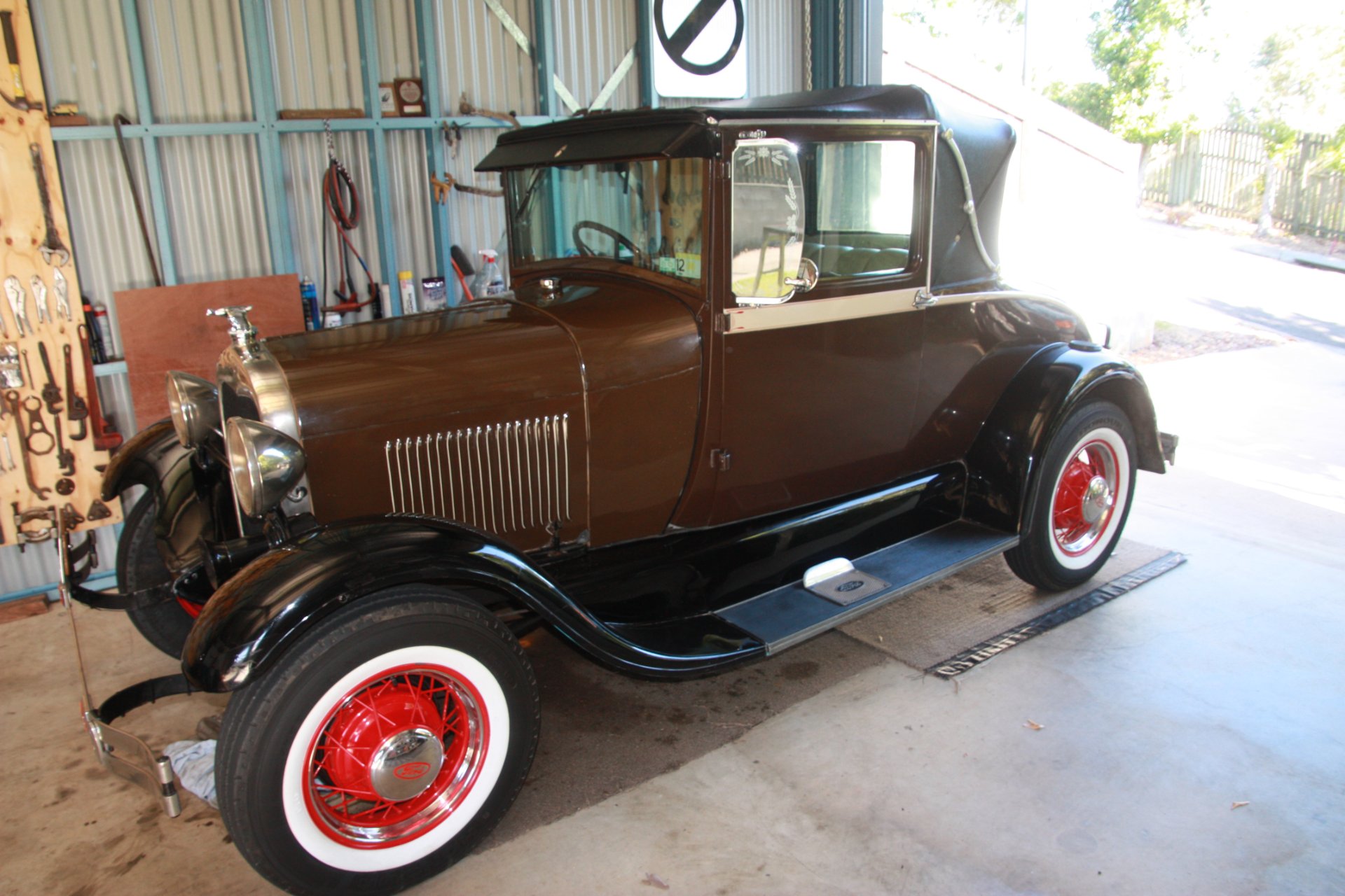 1929 FORD MODEL A SPORTS COUPE