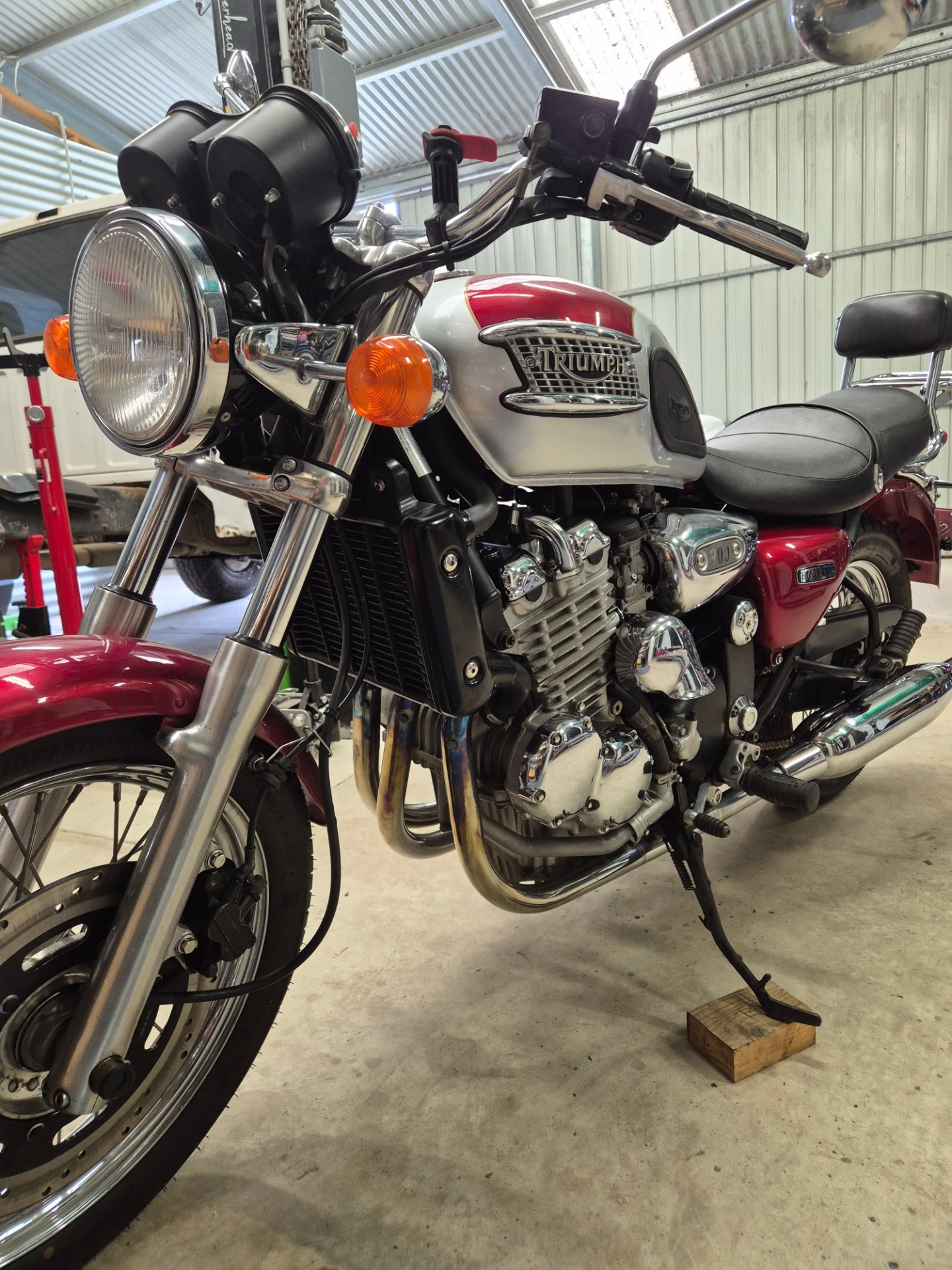 2003 TRIUMPH THUNDERBIRD ROAD