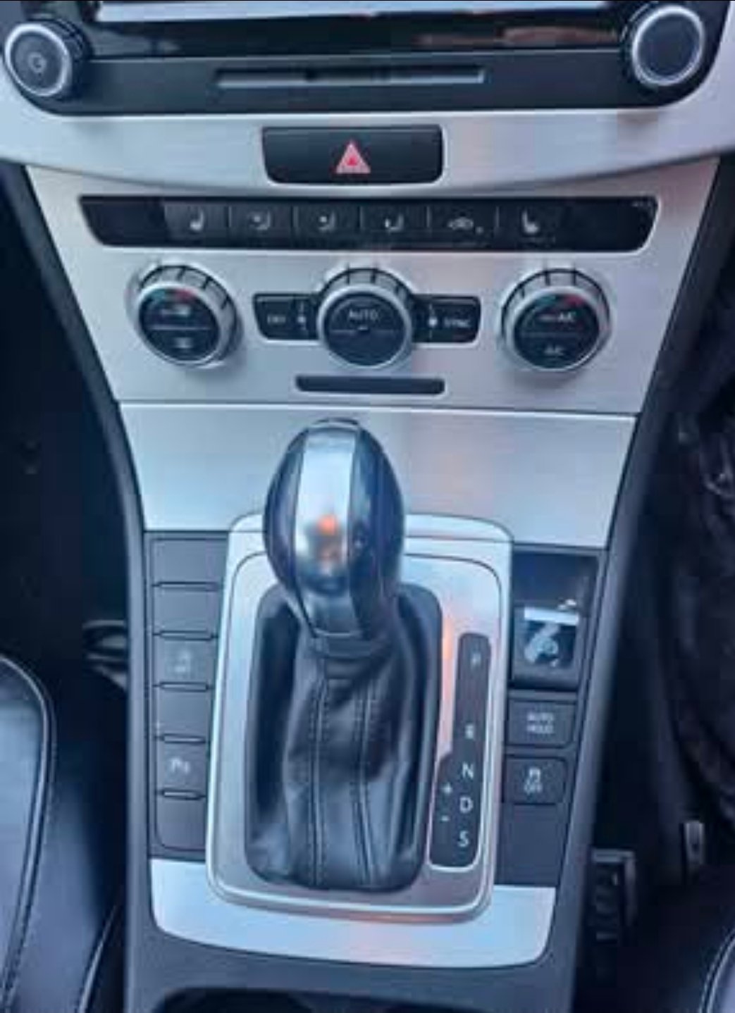 2013 VOLKSWAGEN PASSAT 6 SP AUTO DIRECT SHIFT 4D SEDAN