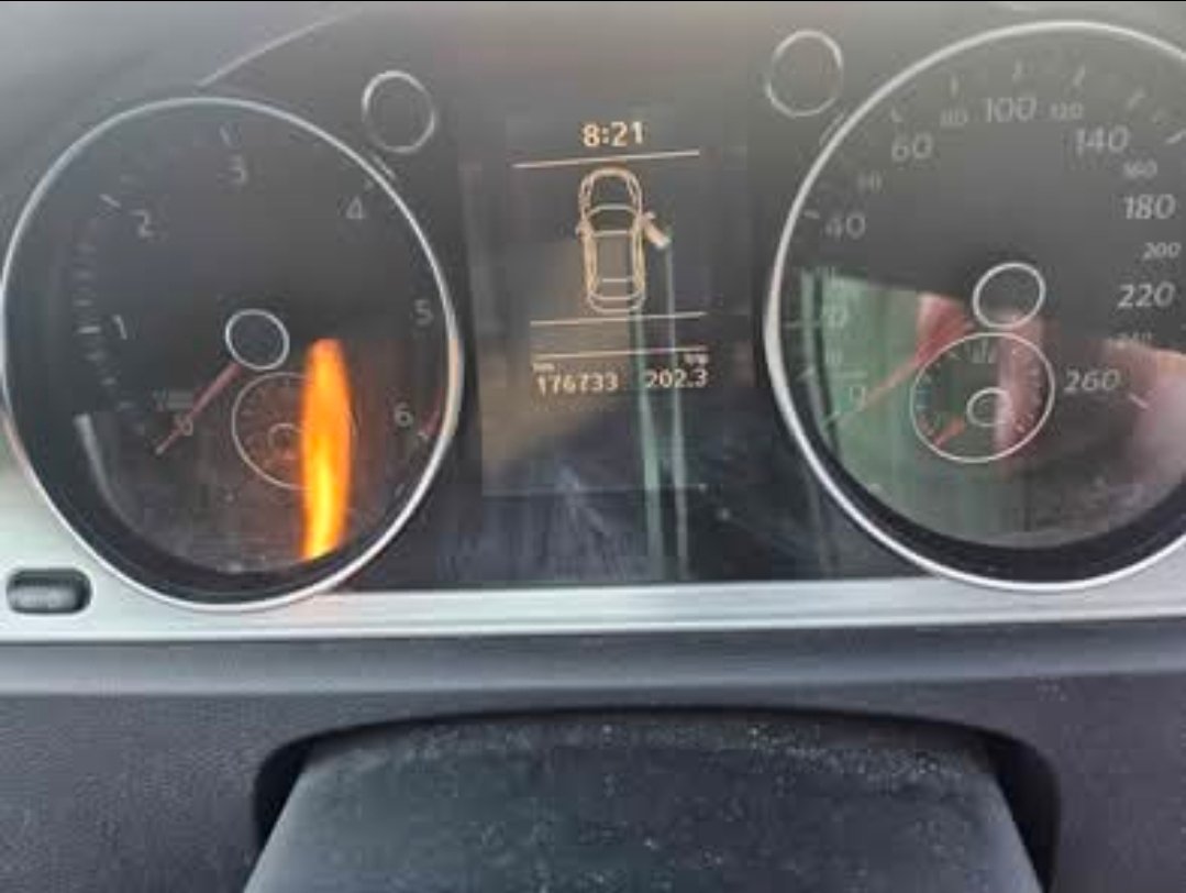 2013 VOLKSWAGEN PASSAT 6 SP AUTO DIRECT SHIFT 4D SEDAN