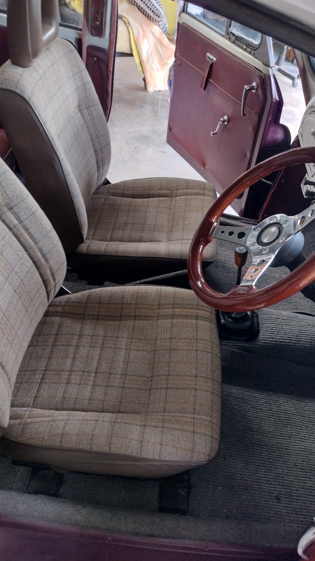 1960 MORRIS MINOR 1000 SEDAN