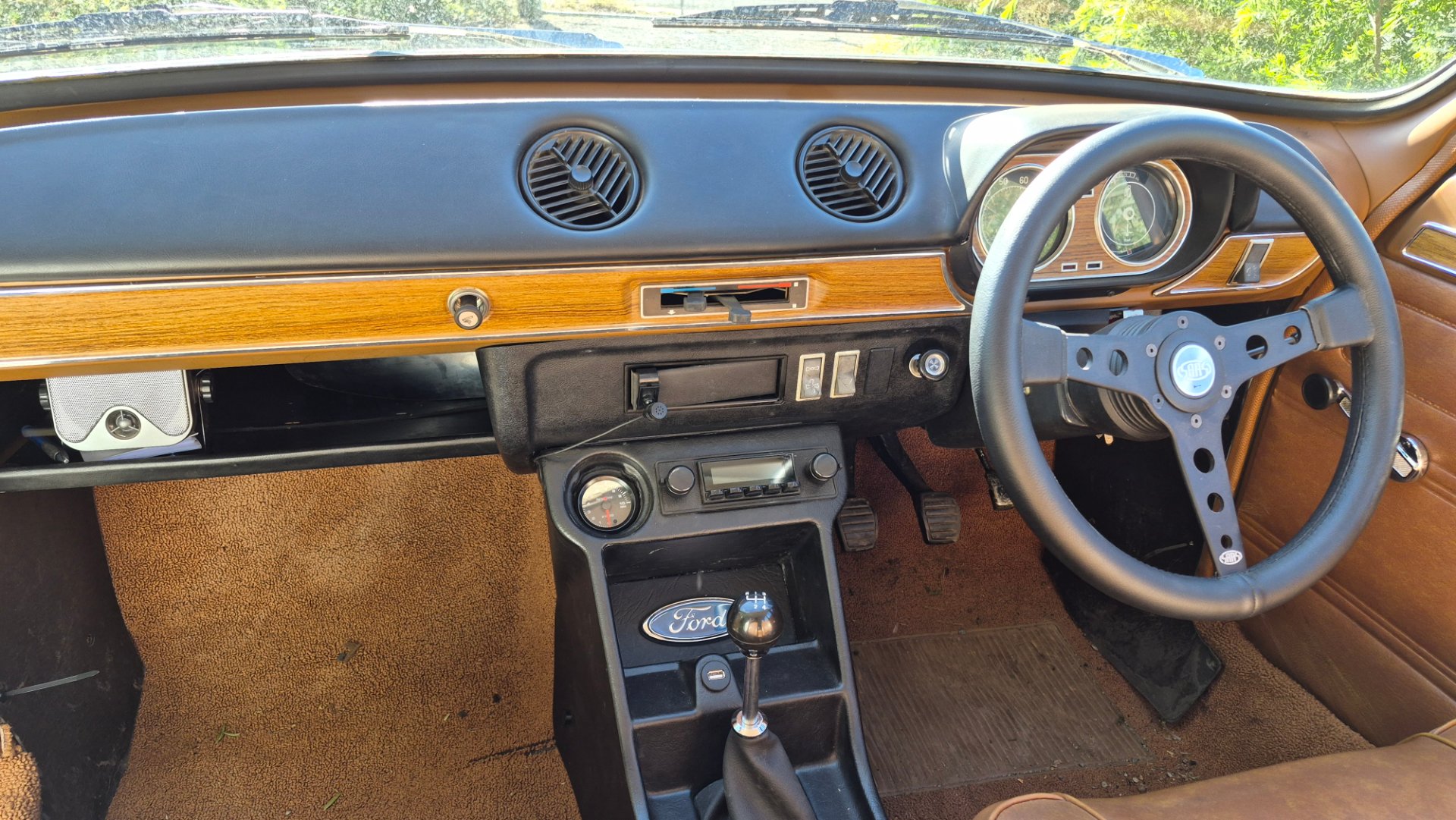 1971 FORD ESCORT XL 4 SP MANUAL 4D SEDAN
