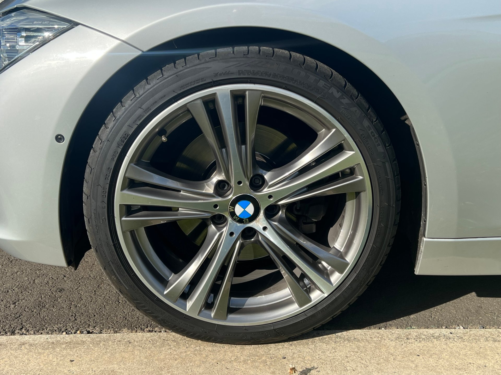 2016 BMW 3 F30 LCI 30i LUXURY LINE 8 SP AUTOMATIC 4D SEDAN