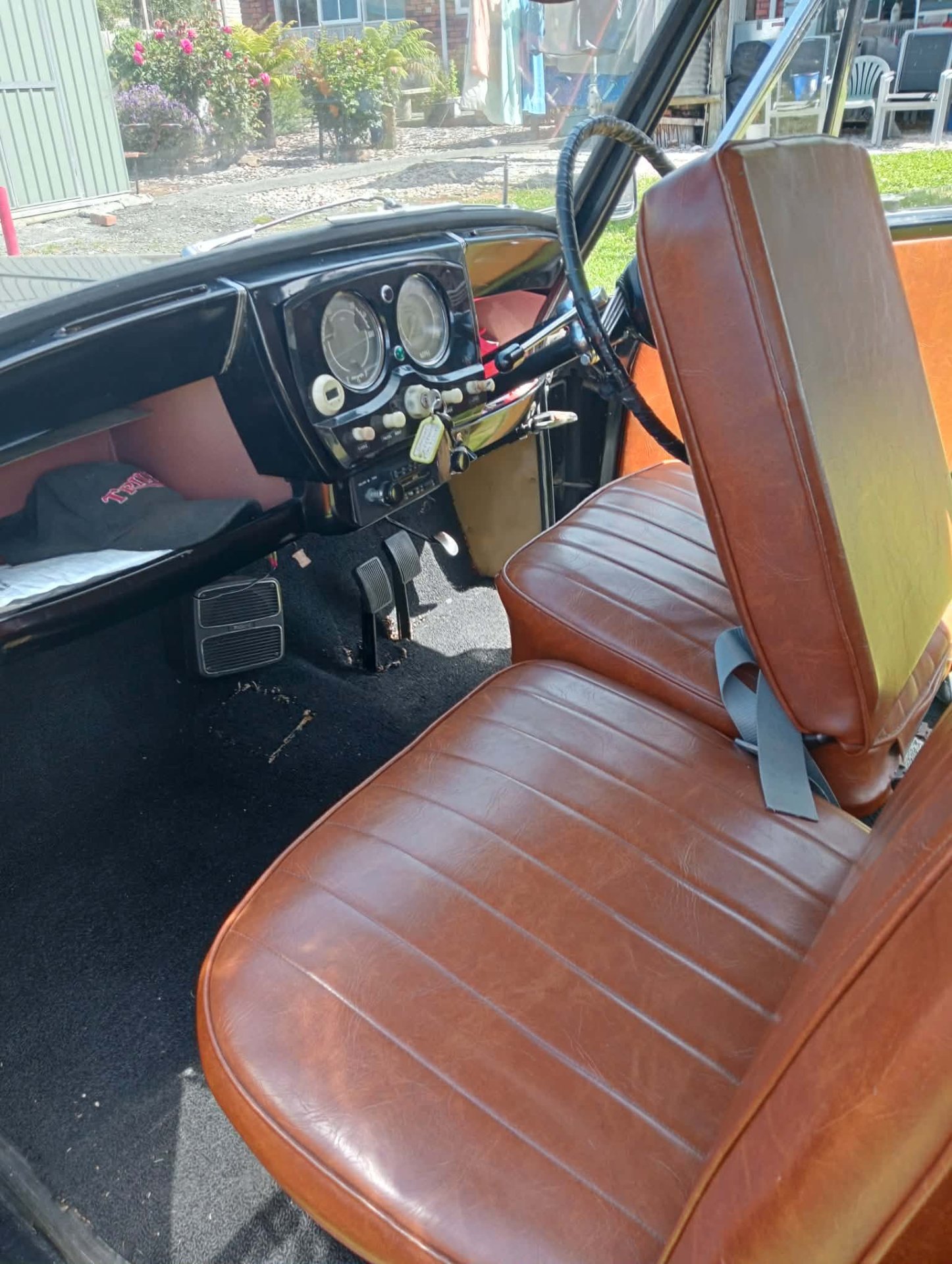 1950 TRIUMPH MAYFLOWER 2D SEDAN