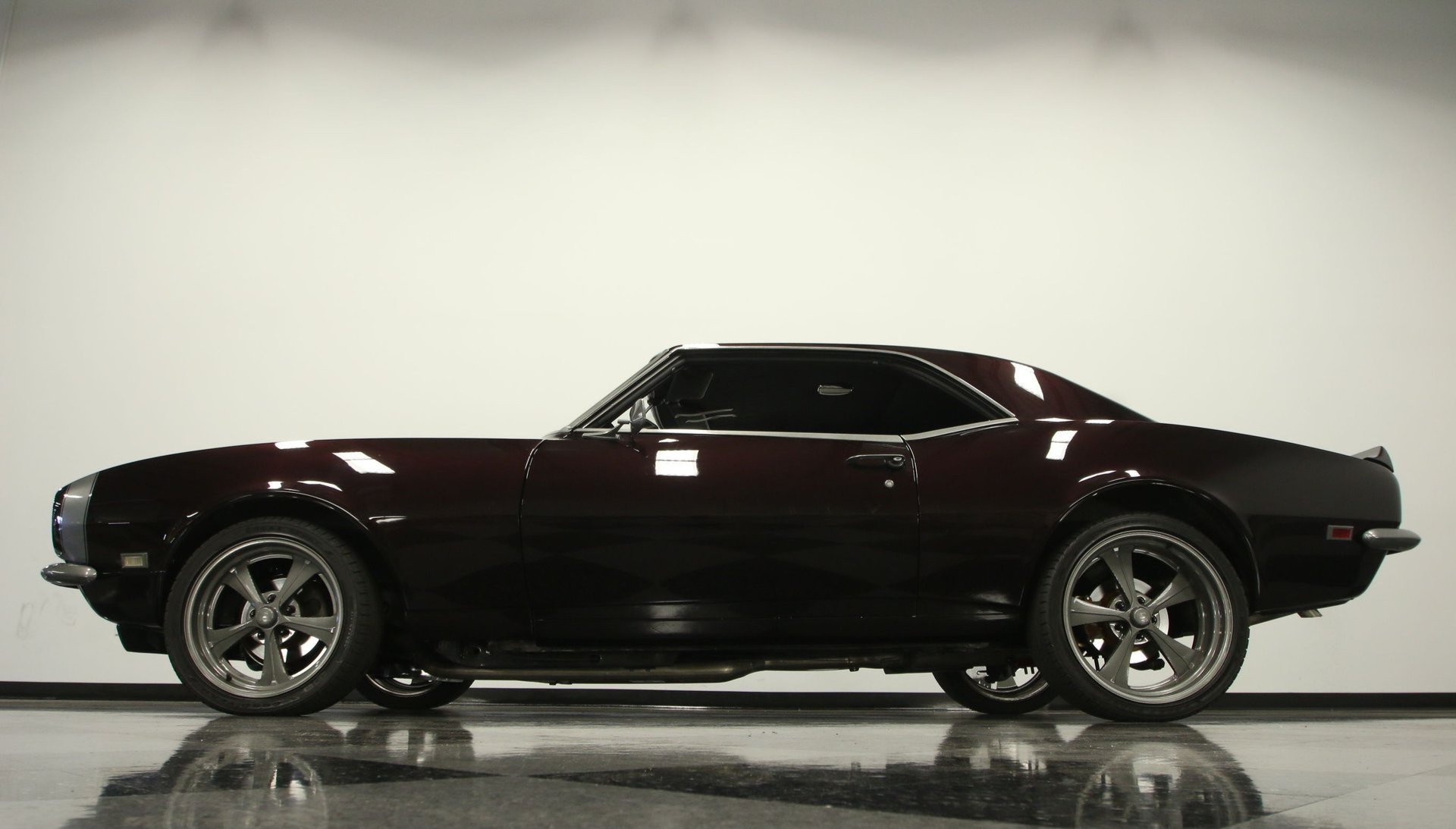 1968 Chevrolet Camaro Restomod – 427 Big Block | 6 Speed Manual | Show-Quality Build