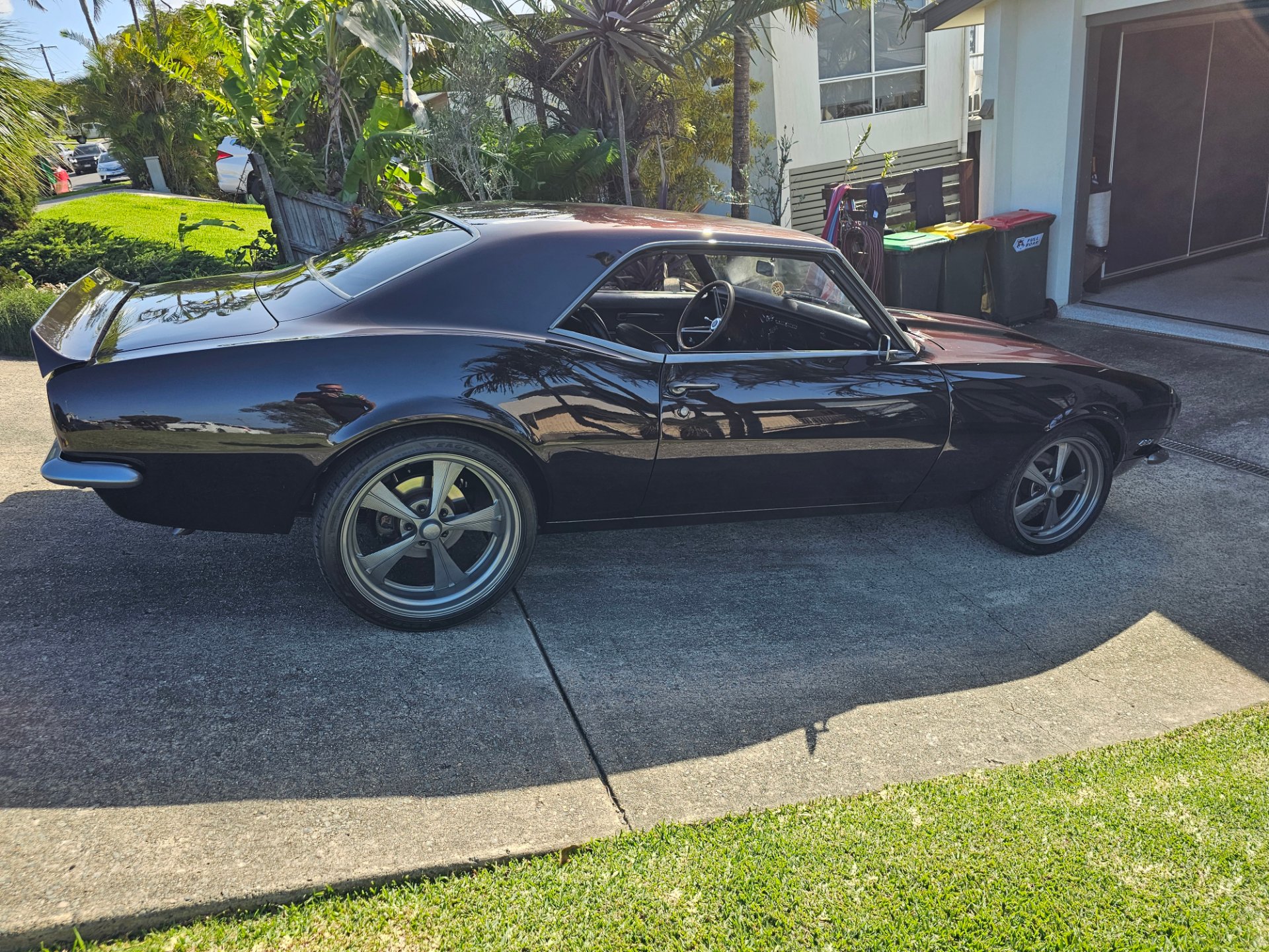 1968 Chevrolet Camaro Restomod – 427 Big Block | 6 Speed Manual | Show-Quality Build