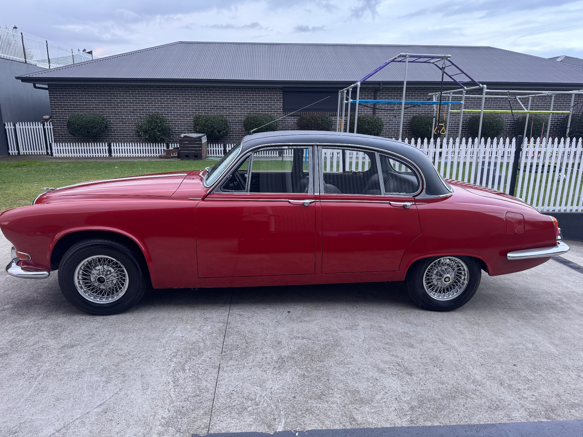 1968 JAGUAR 420 COMPACT 4 SP MANUAL 4D SALOON