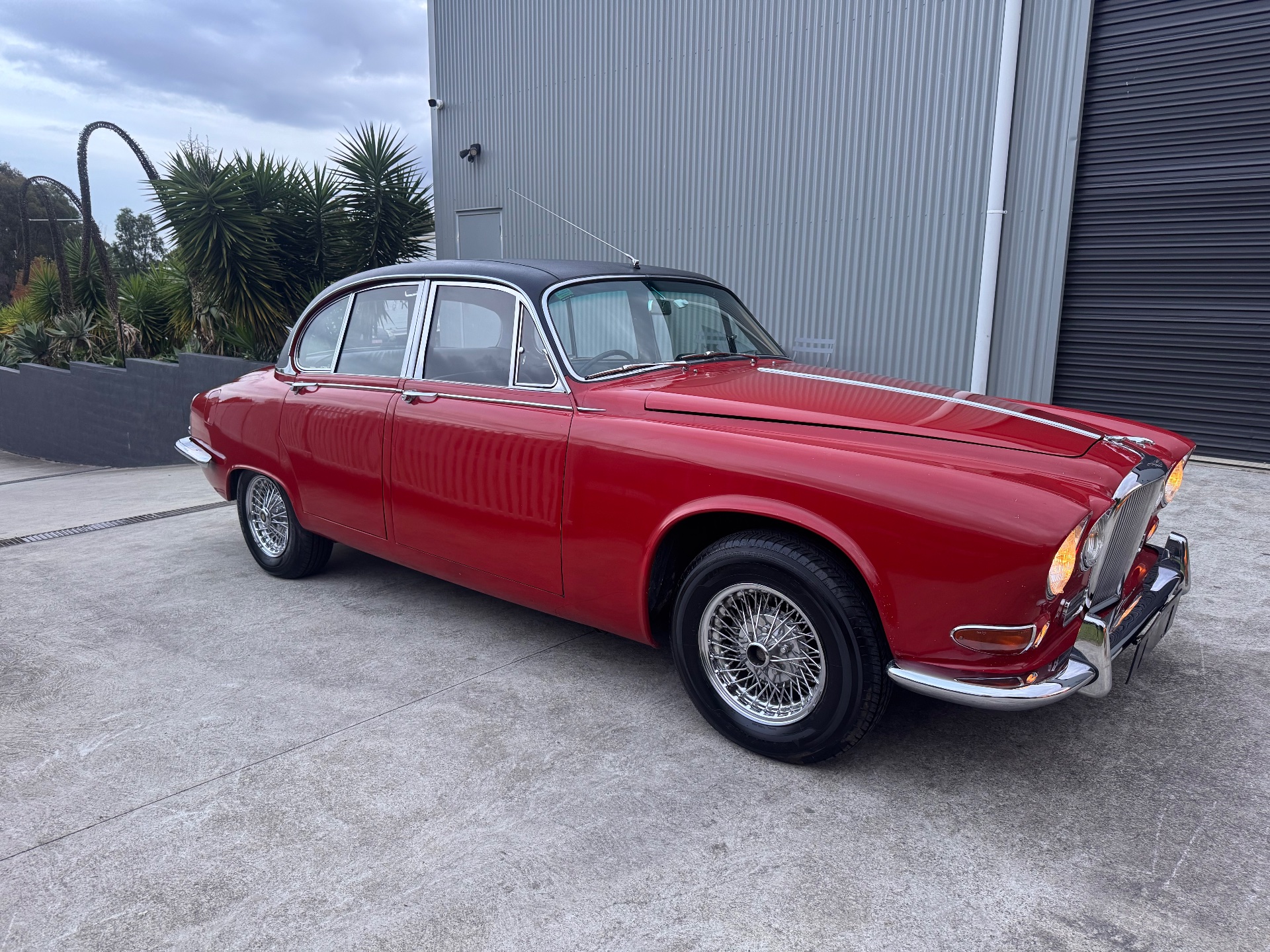 1968 JAGUAR 420 COMPACT 4 SP MANUAL 4D SALOON