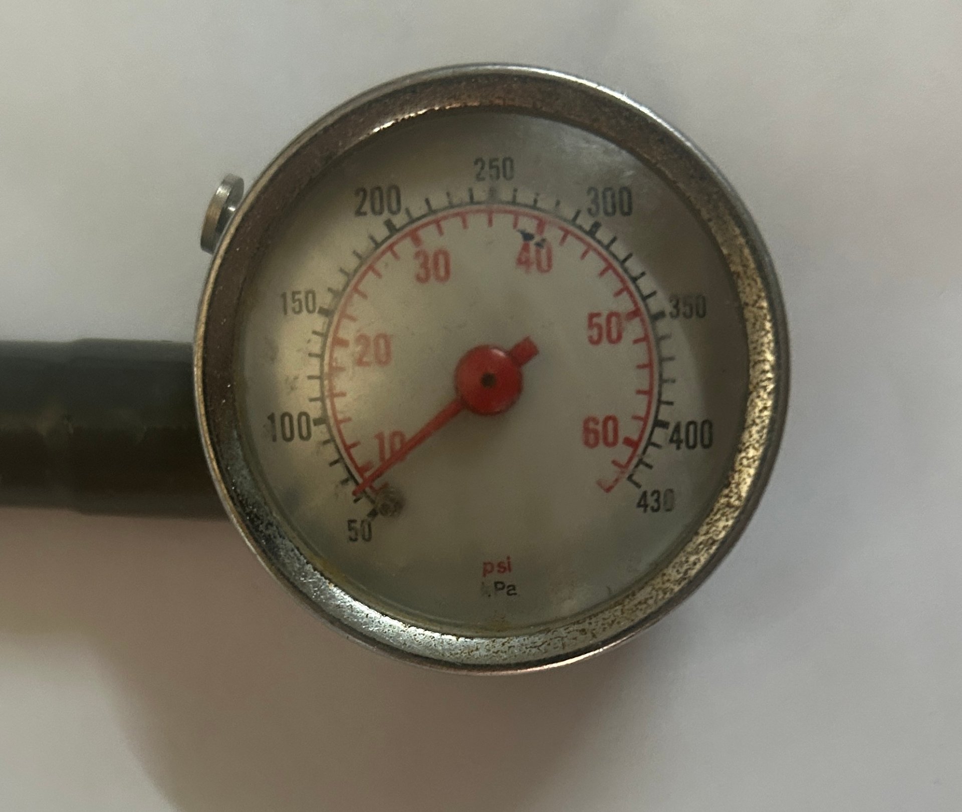 LION METAL DIAL TYRE PRESSURE GAUGE PSI/KPA