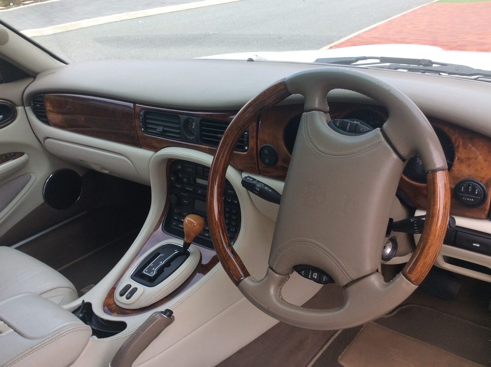1999 JAGUAR XJR 4.0 SUPERCHARGED 5 SP AUTOMATIC 4D SEDAN