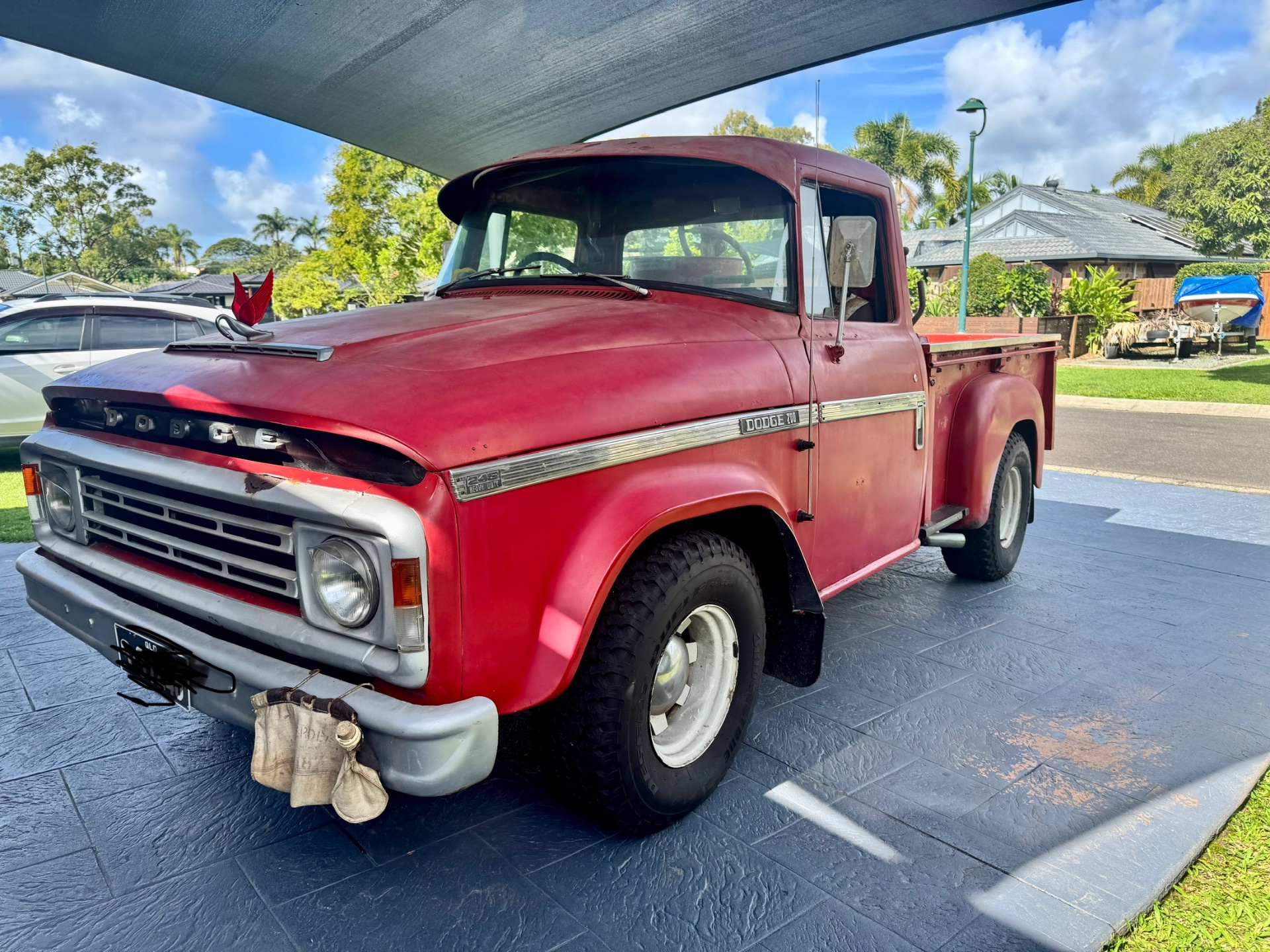 1974 DODGE D5N 200 TRUCK