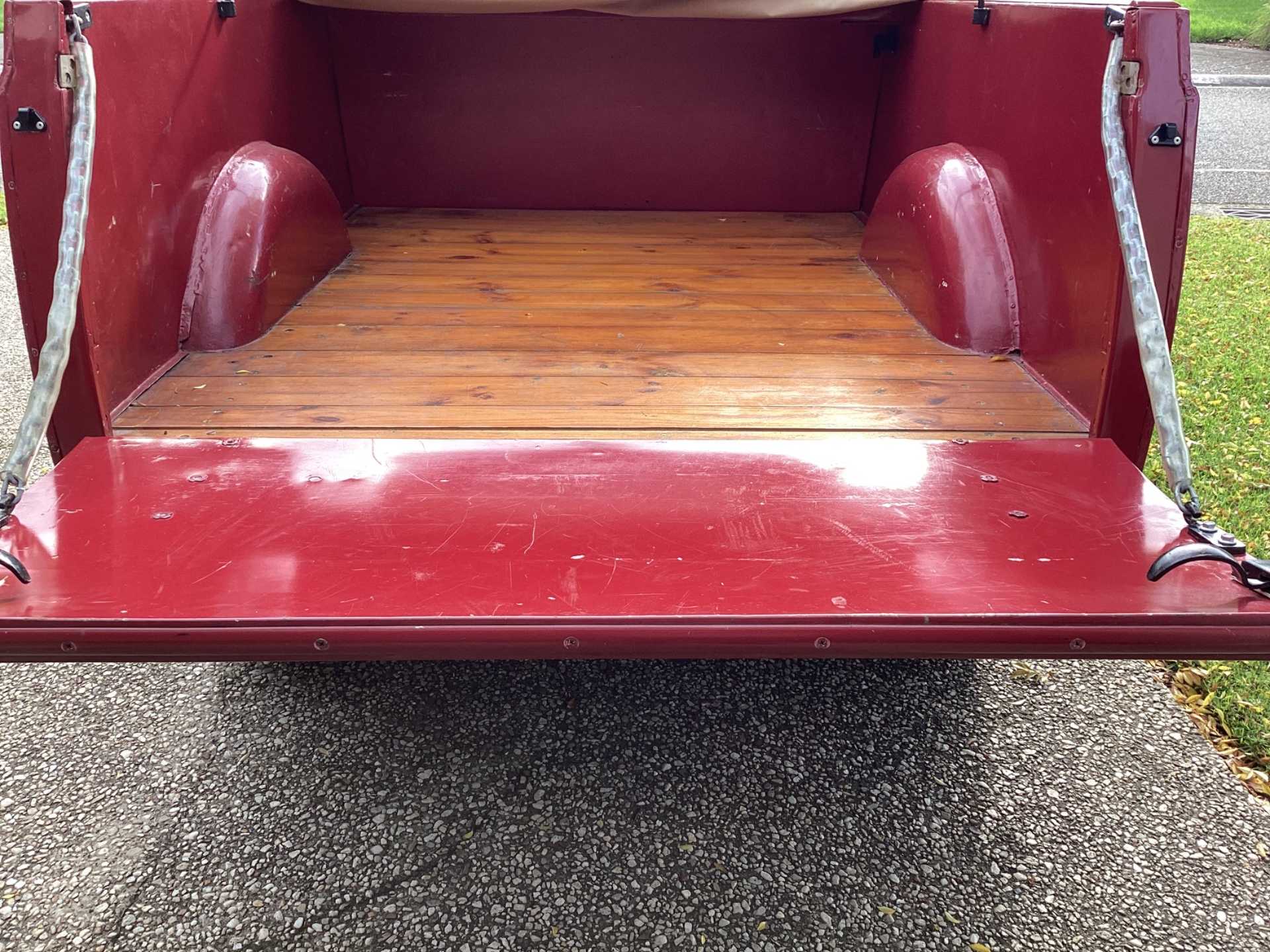 1947 MORRIS MODEL Z 4 SP MANUAL 2D UTILITY