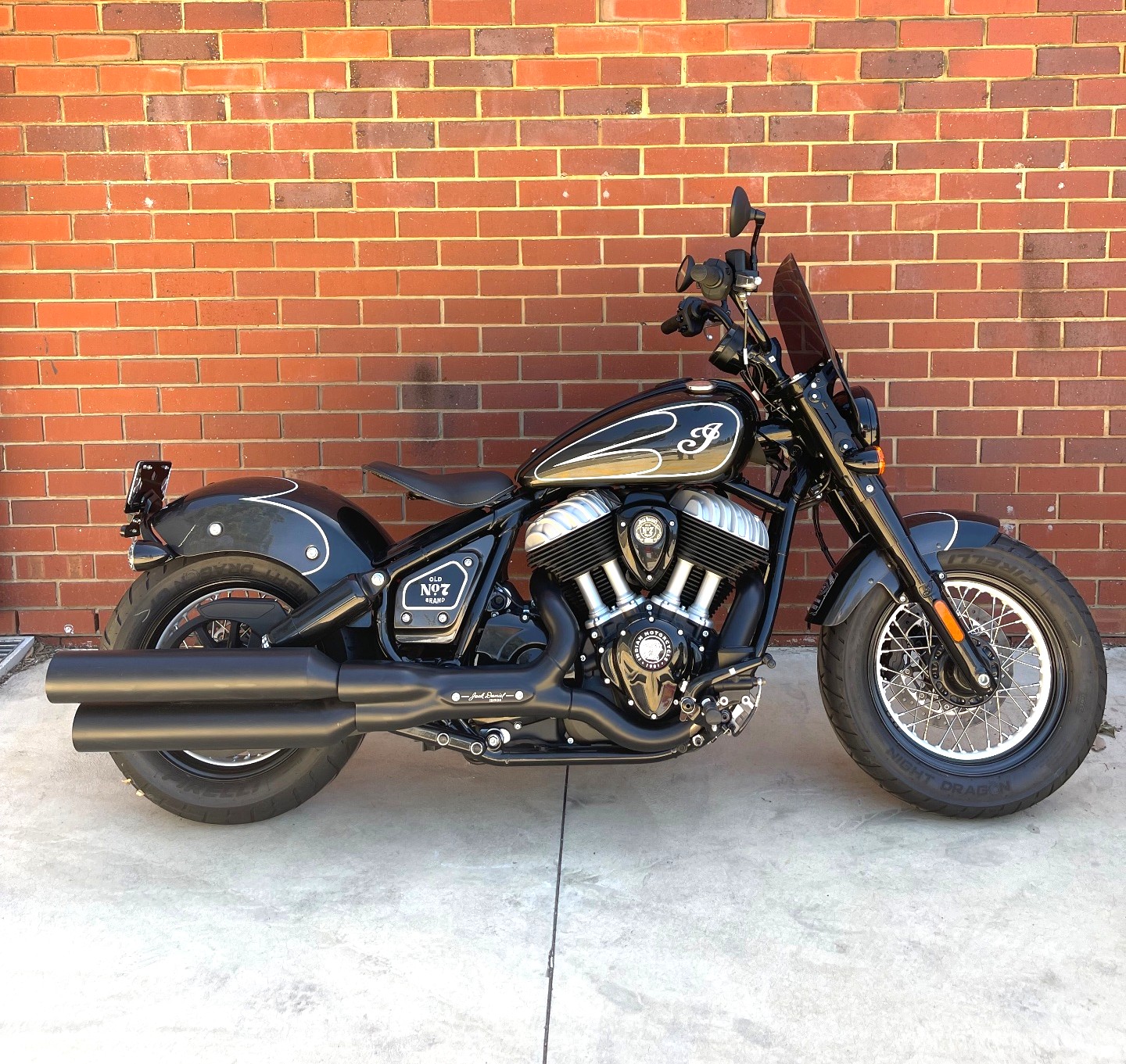 2023 INDIAN CHIEF BOBBER D/H JACK DANIELS TOURER