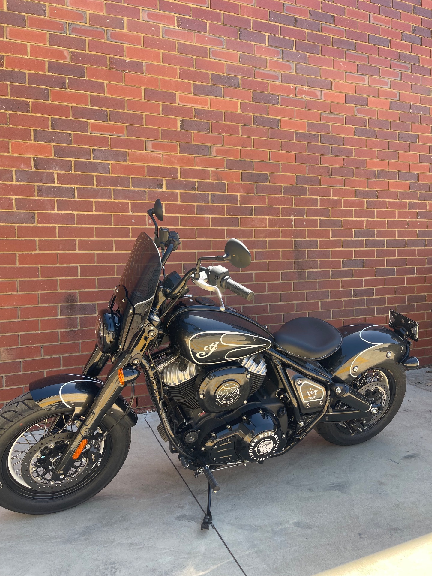 2023 INDIAN CHIEF BOBBER D/H JACK DANIELS TOURER