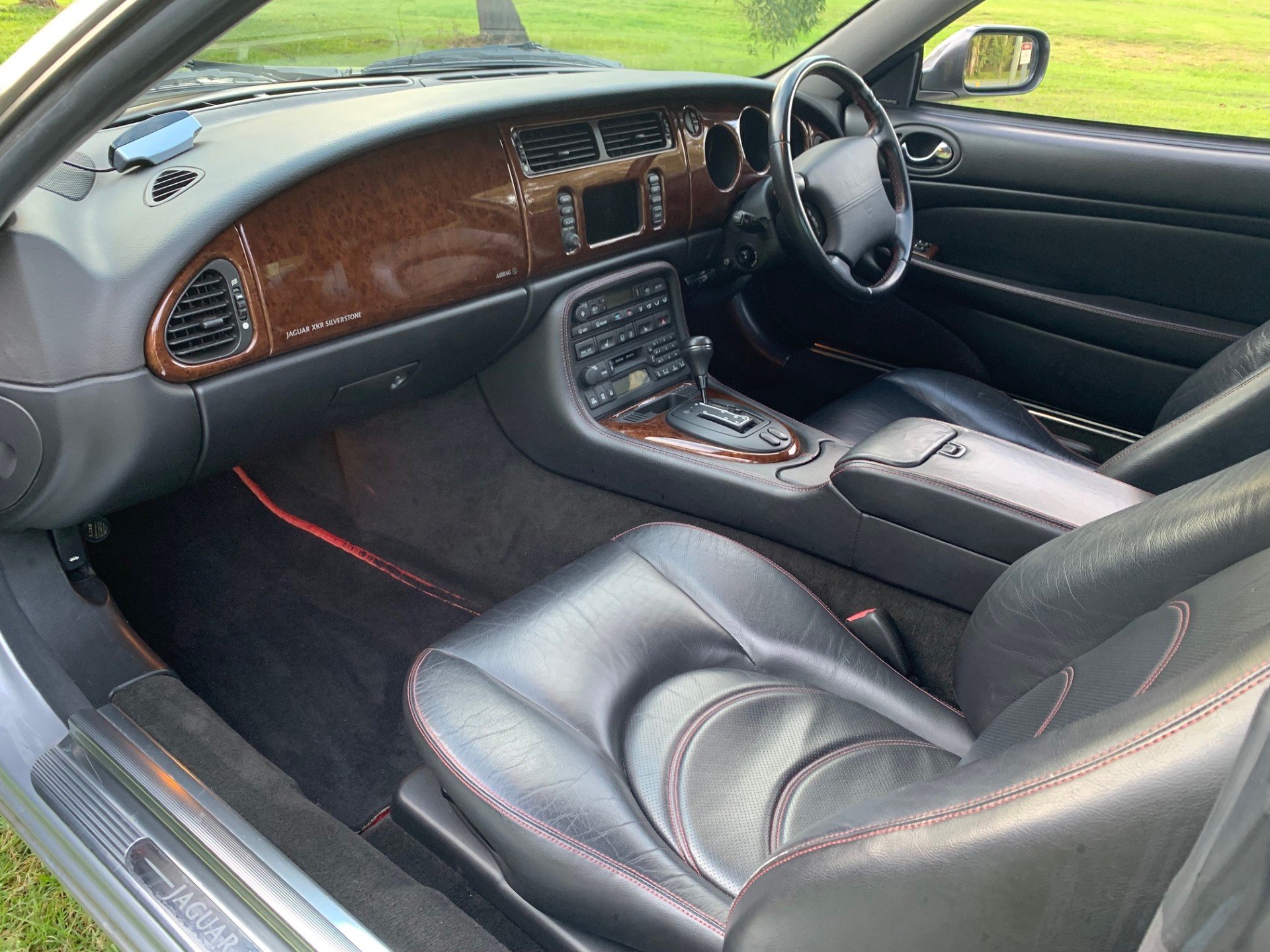 2001 JAGUAR XKR SILVERSTONE LE COUPE 