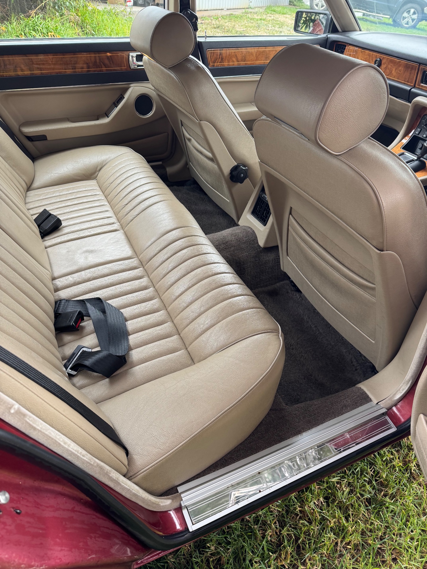 1988 JAGUAR SOVEREIGN XJ40 4 SP AUTOMATIC 4D SEDAN