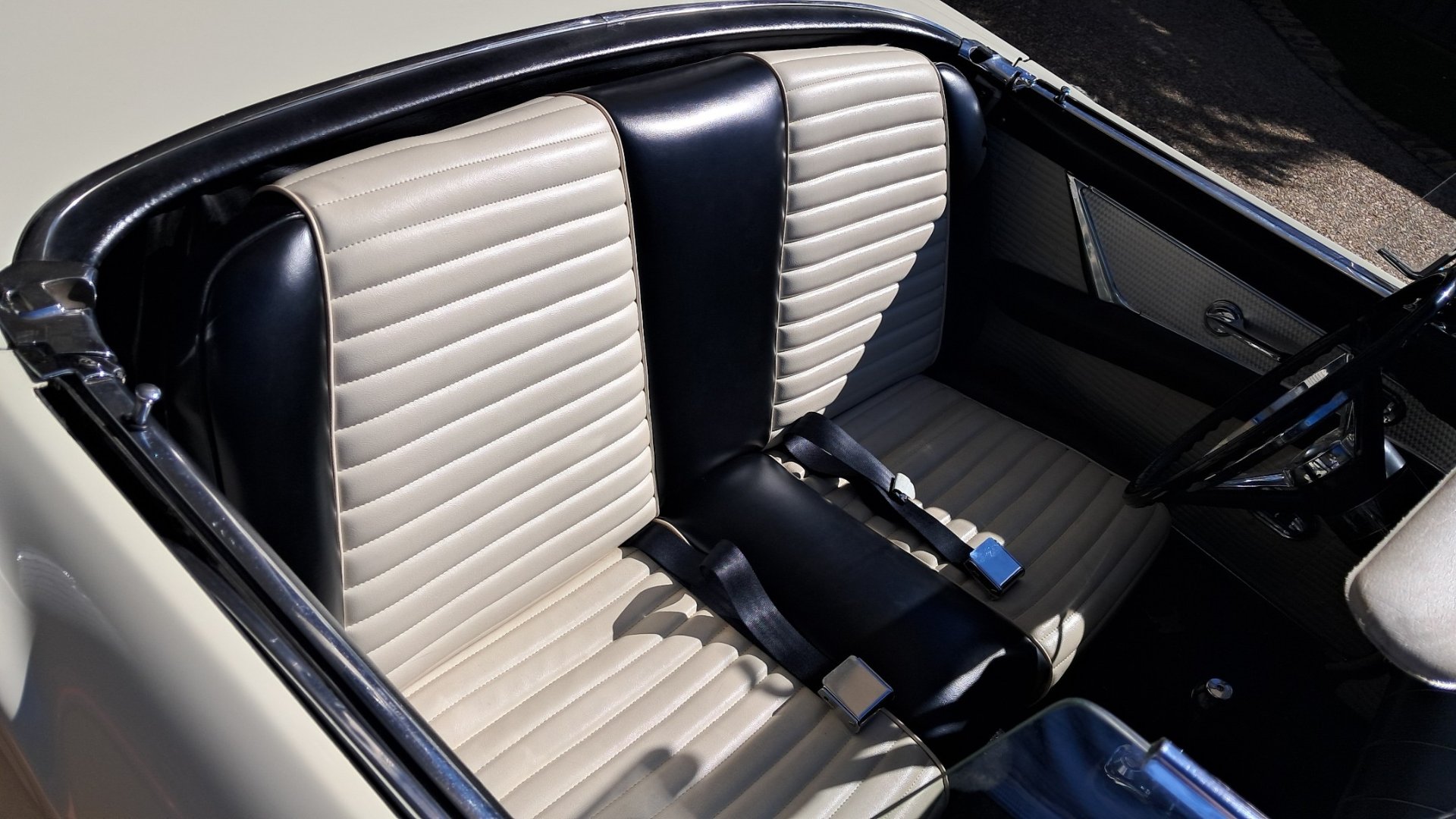 1957 FORD THUNDERBIRD CONVERTIBLE