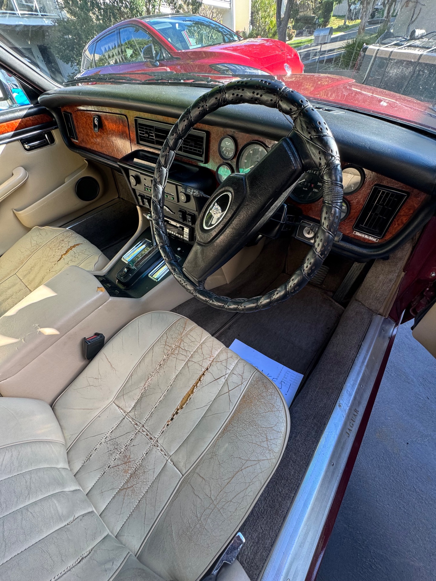 1982 JAGUAR XJ6 SERIES III 4.2 5 SP MANUAL 4D SEDAN