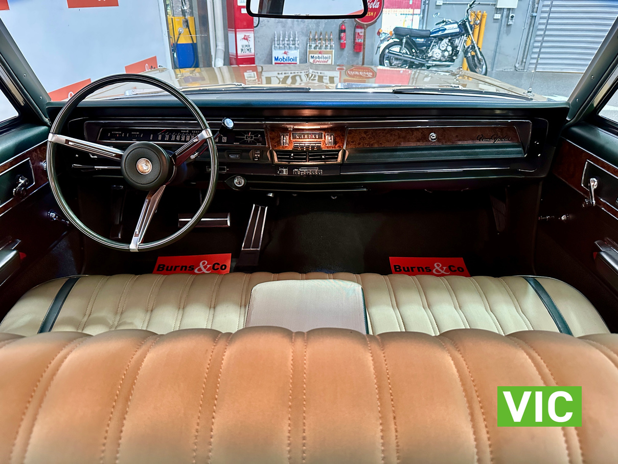 1968 CHRYSLER NEW YORKER 440 V8 AUTO SEDAN