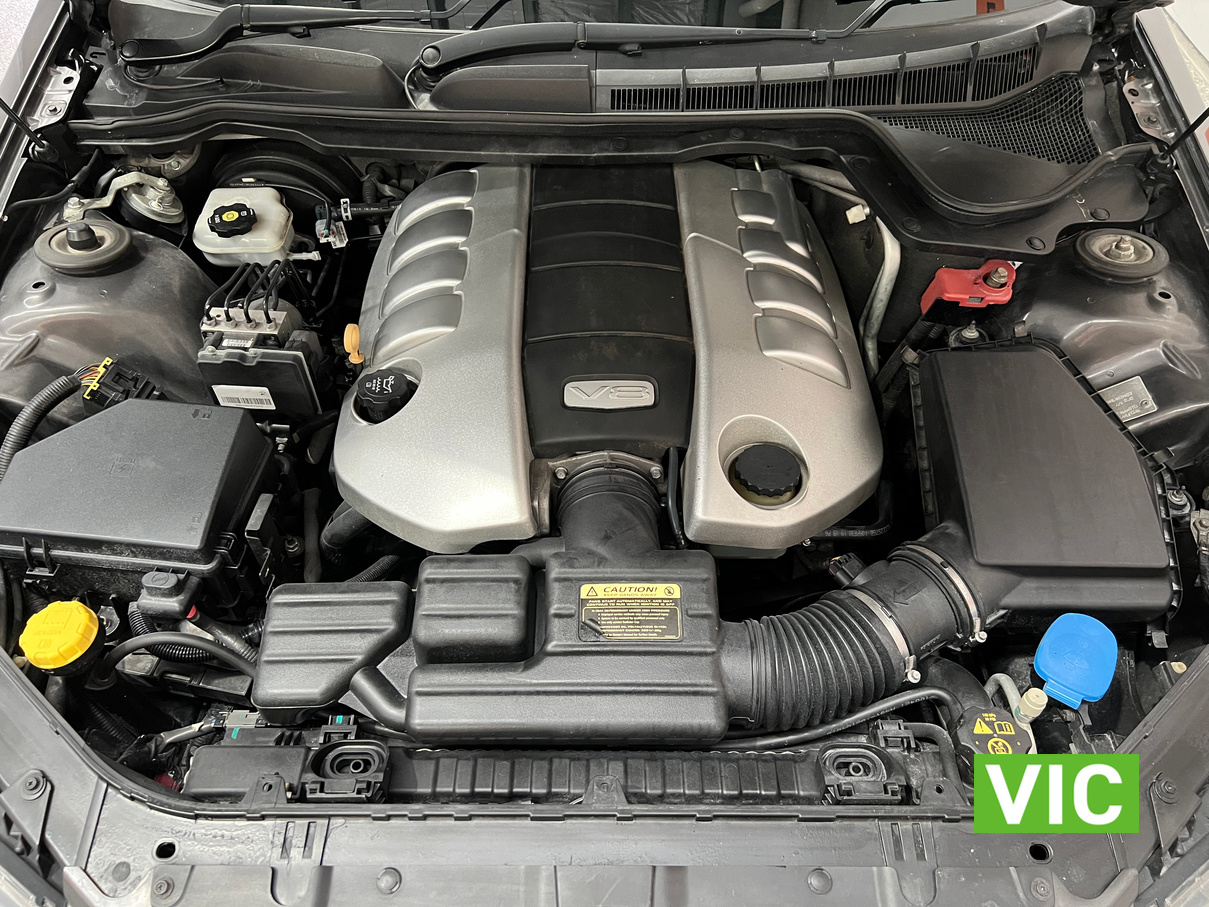 2010 HOLDEN CALAIS V V8 AUTO SPORTSWAGON