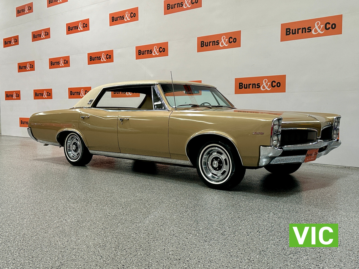 1967 PONTIAC LEMANS PILLARLESS 326 V8 SEDAN