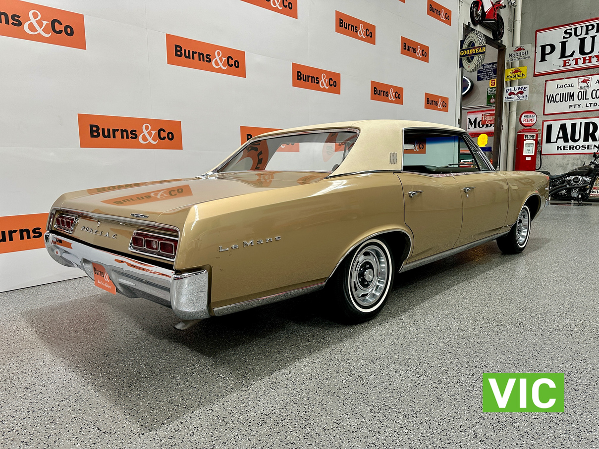 1967 PONTIAC LEMANS PILLARLESS 326 V8 SEDAN