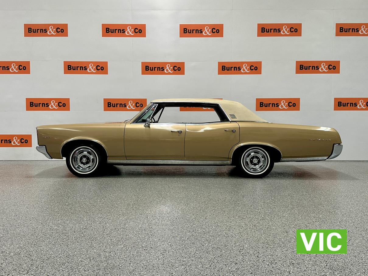 1967 PONTIAC LEMANS PILLARLESS 326 V8 SEDAN