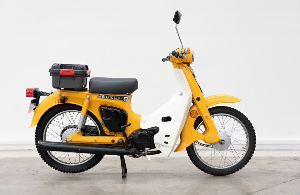 1976 SUZUKI FR80 STEP THROUGH SCOOTER