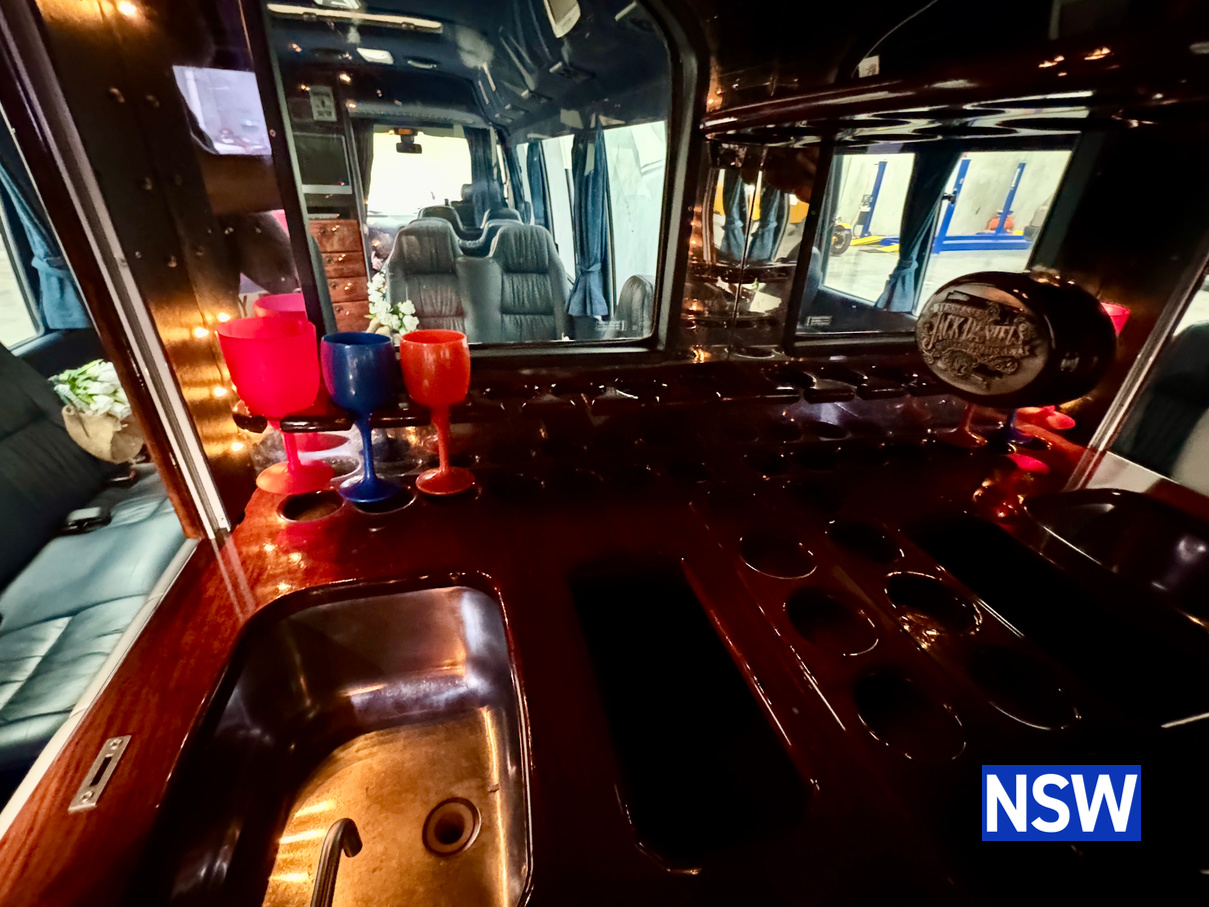 1993 TOYOTA COASTER 15 SEATER 6 CYL DIESEL MANUAL BUS