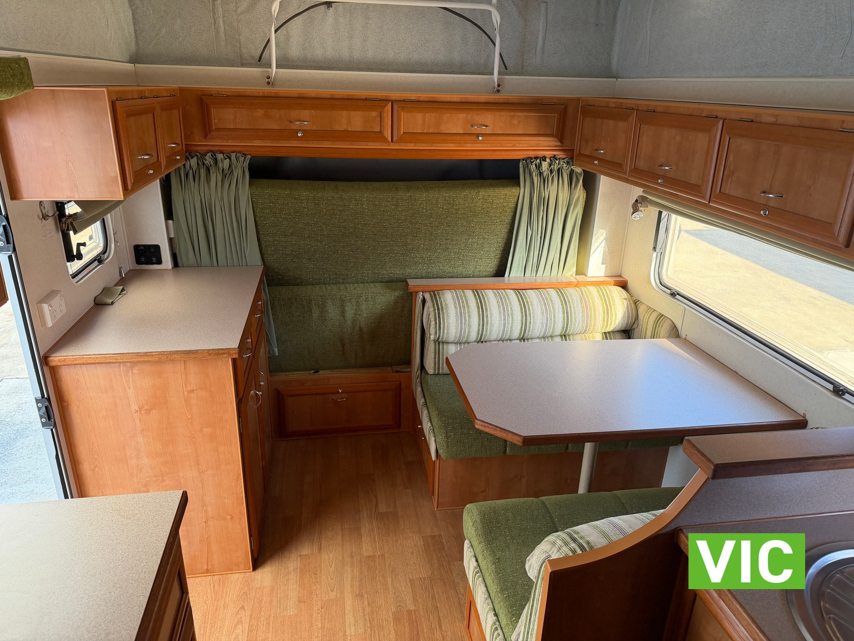2007 PARAMOUNT DUET POP TOP CARAVAN