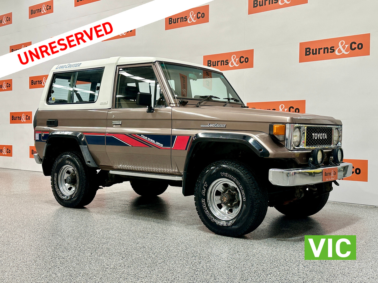 1985 TOYOTA LANDCRUISER FJ73 6 CYL MANUAL 4WD WAGON