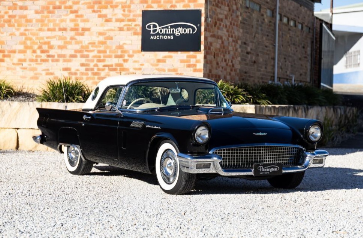 1957 FORD THUNDERBIRD CONVERTIBLE