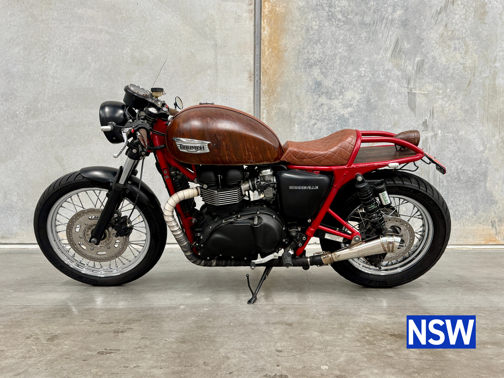 2013 TRIUMPH BONNEVILLE SE CAFE RACER