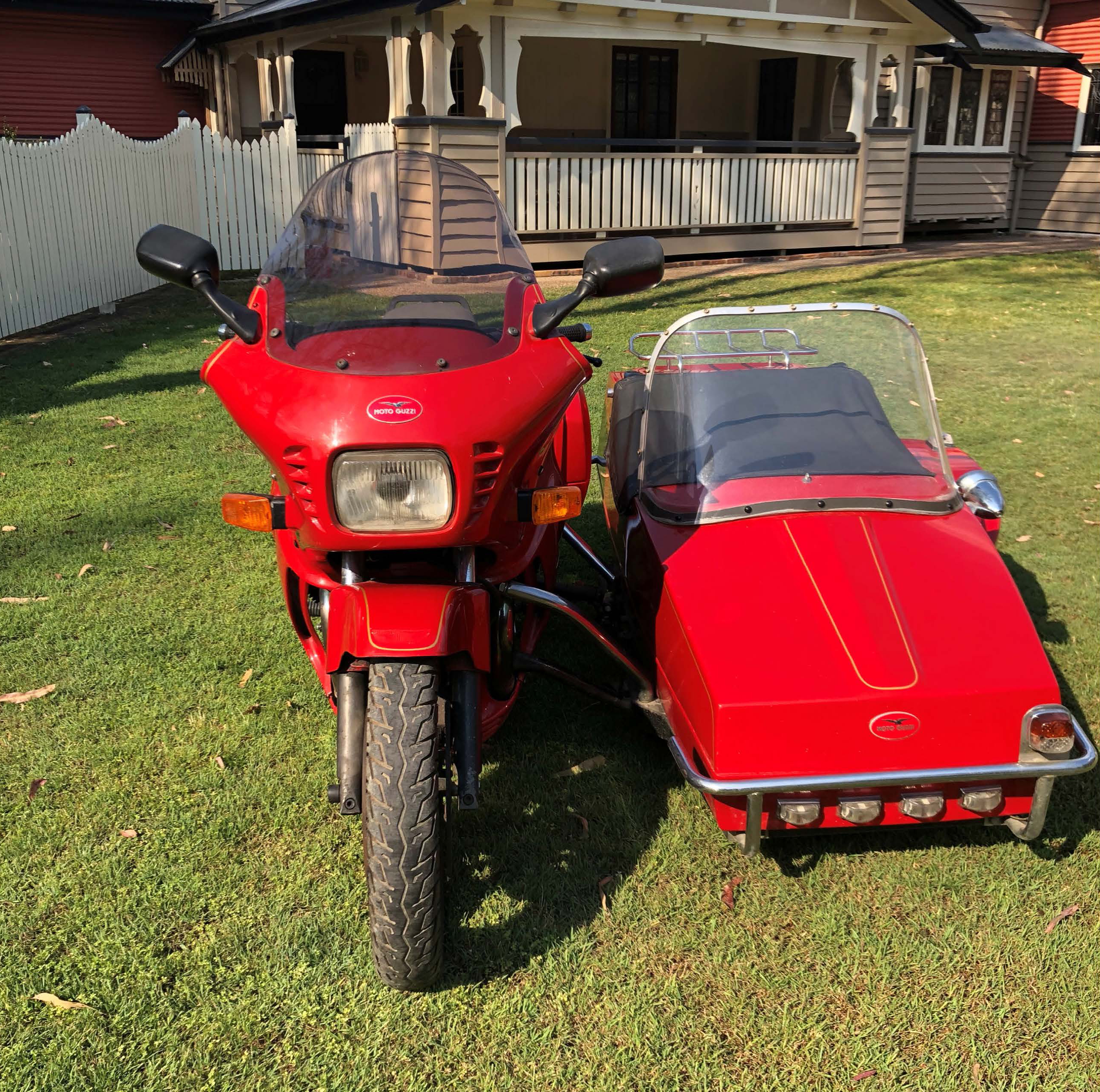1990 MOTO GUZZI 1000 SP111 OUTFIT