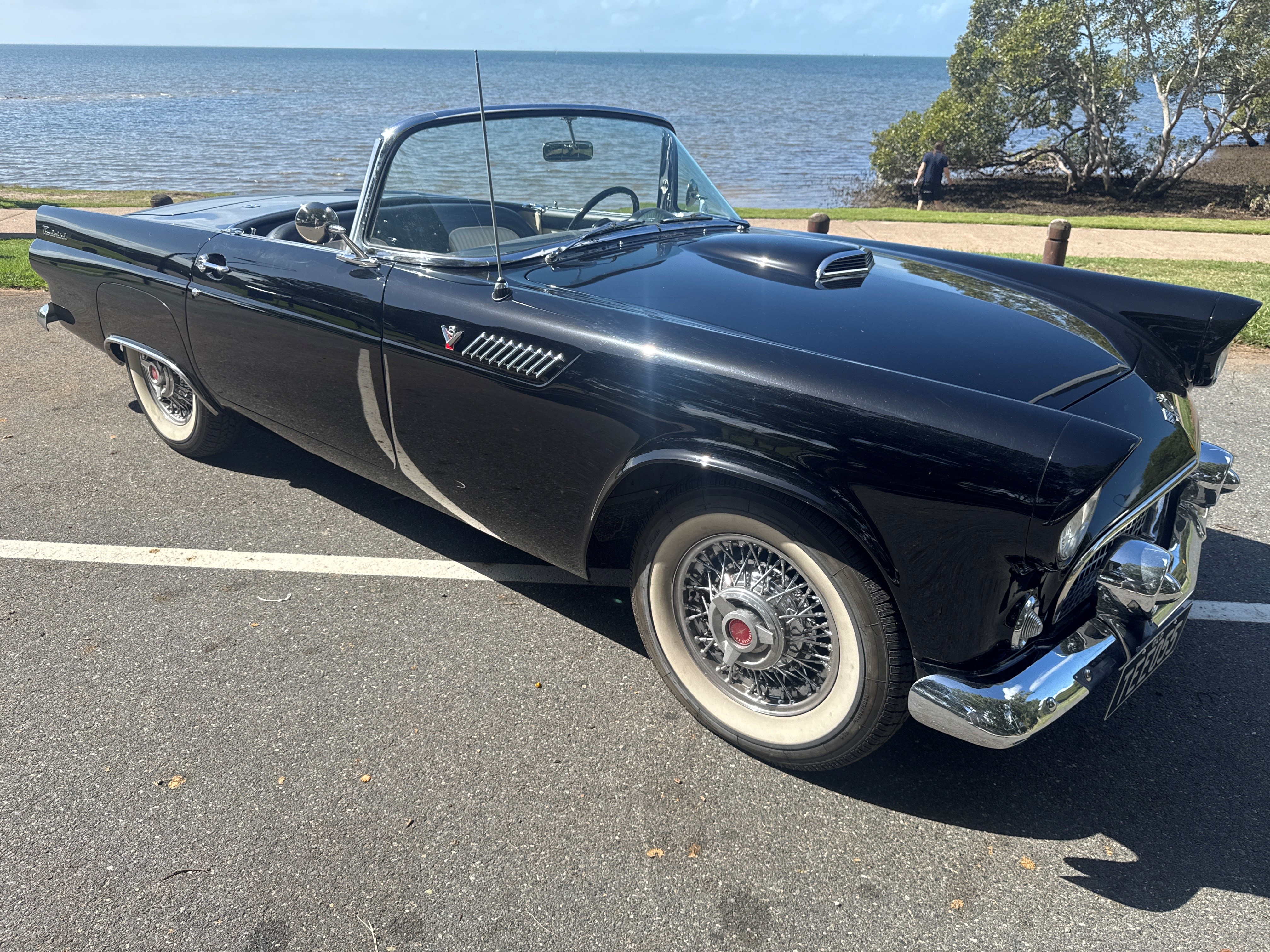 1955 FORD THUNDERBIRD AUTOMATIC CONVERTIBLE