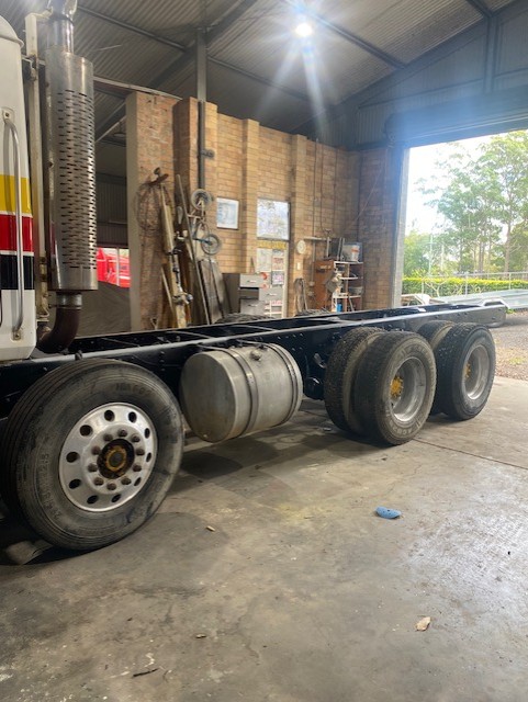2007 MACK METROLINER AUTOMATIC C/CHAS